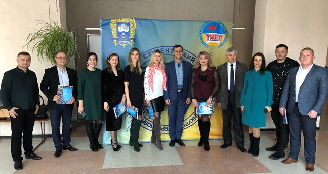 Журі фестивалю-конкурсу